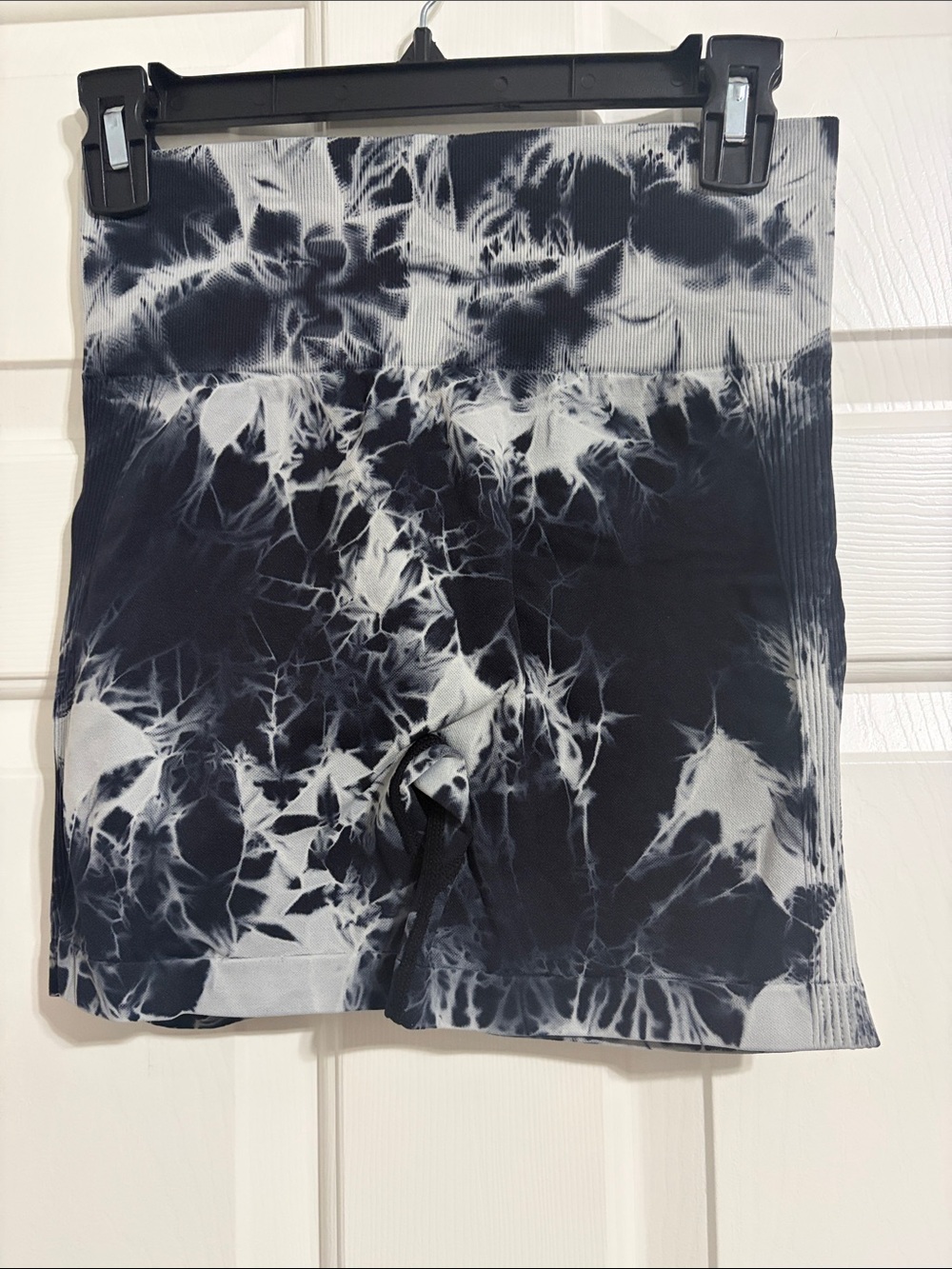 Scrunch Butt Black & White Tie-Dye Stretch Athletic Shorts